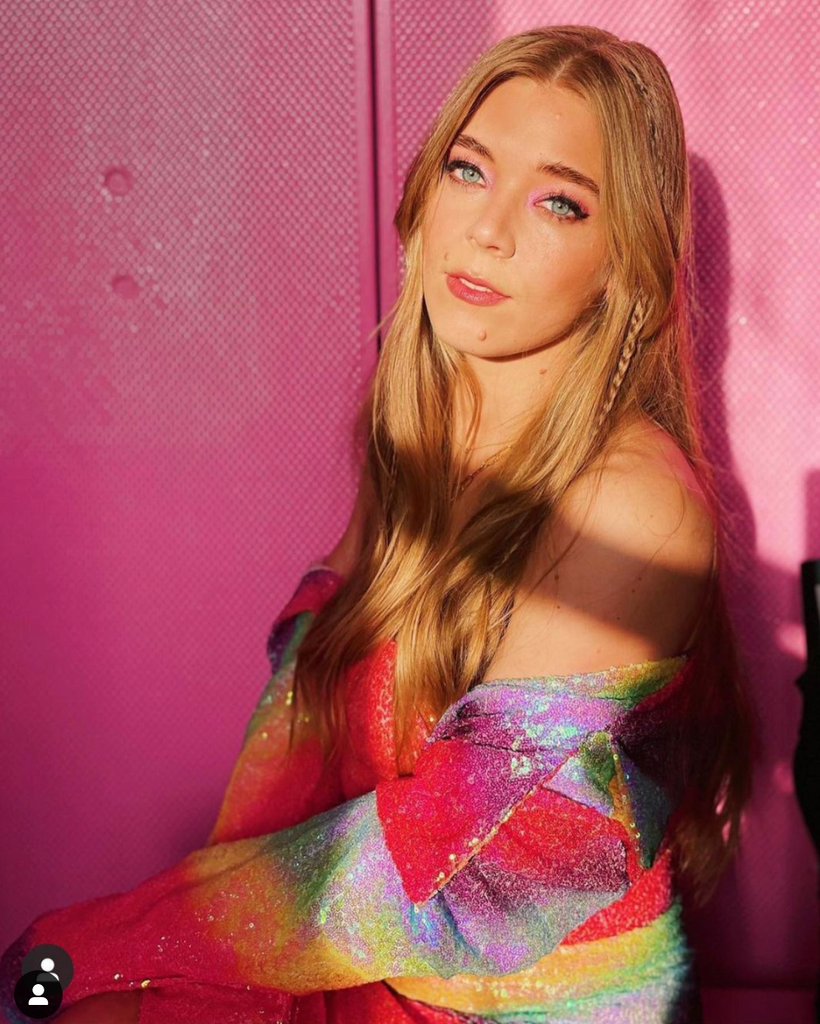 Becky Hill wears Isolated Heroes 😍🌈